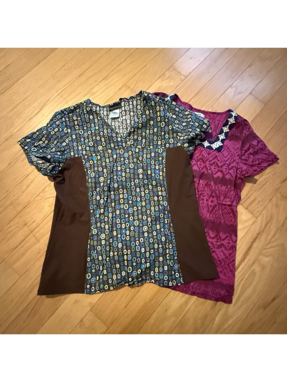 Lot Of 2 Women’s Large Mixed Pattern/Color Medical Uniform Scrub Top